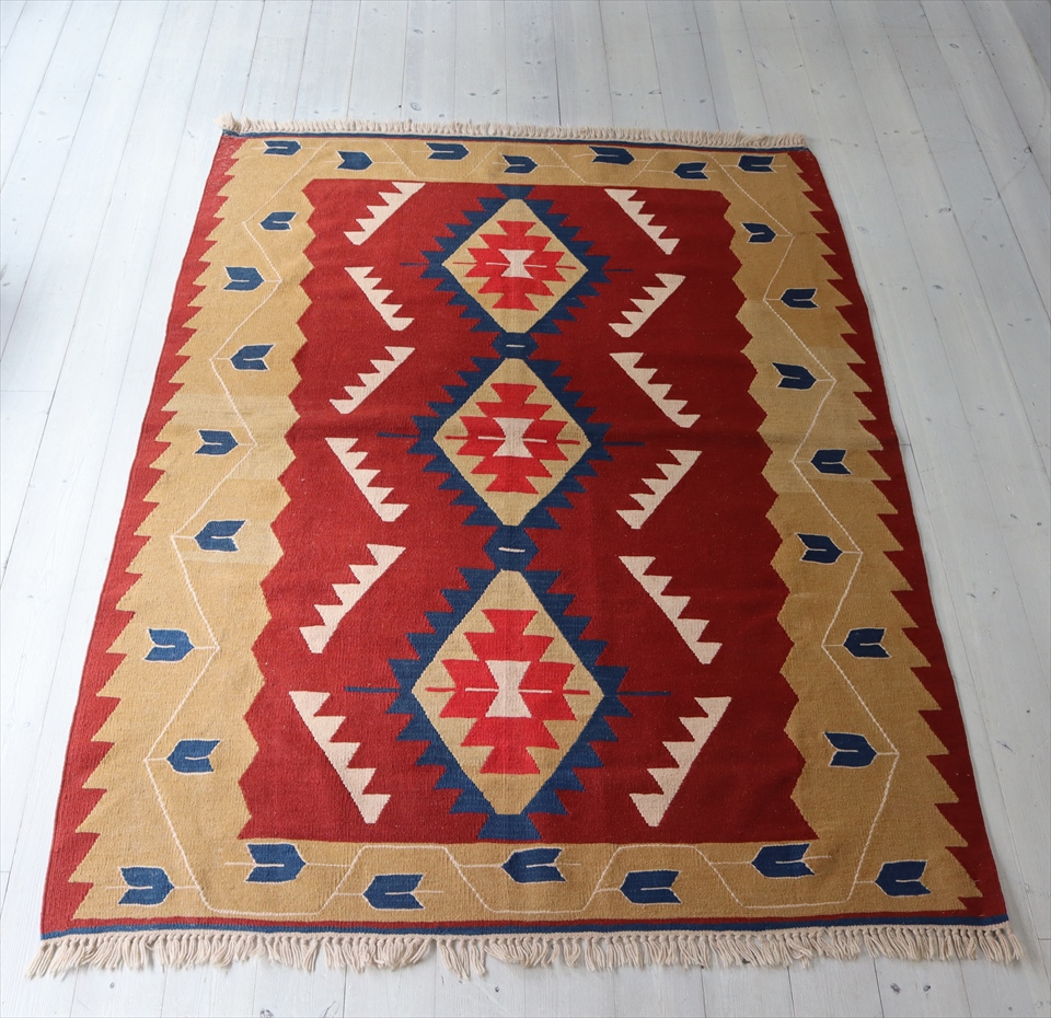 トルコ手織りキリム・ウシャクキリム 177×127cm イーブルアイ