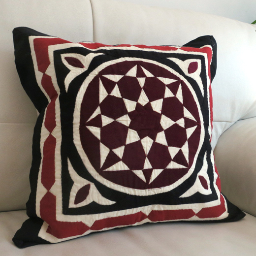 ハーヤ･メーヤ/イスラミックデザインが美しいエジプトの手仕事44x43cmアップリケ刺繍のコットンクッションカバー40cm