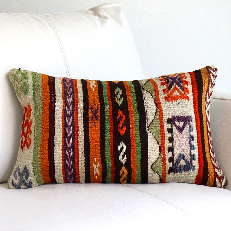 オールドキリムクッション・長方形 49×30cmボーダージジム Turkish Old Kilim Cushion